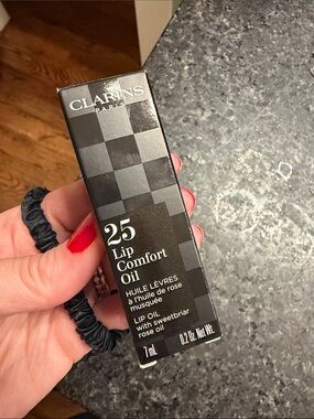 Clarins Lip Comfort Oil 25 - Black